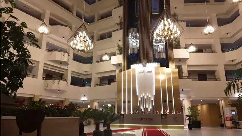 فندق قصر الخورنق